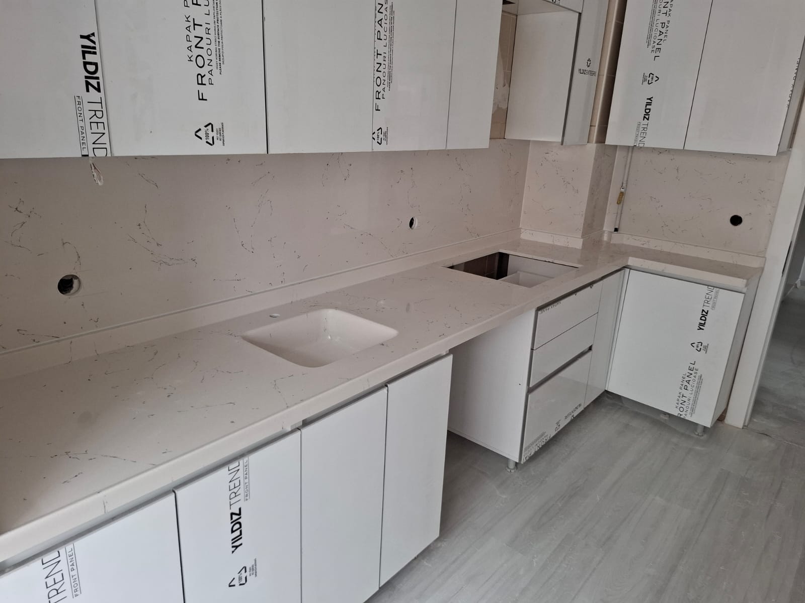 Ankara duşakabin montajı - siyah çerçeve buzlu cam