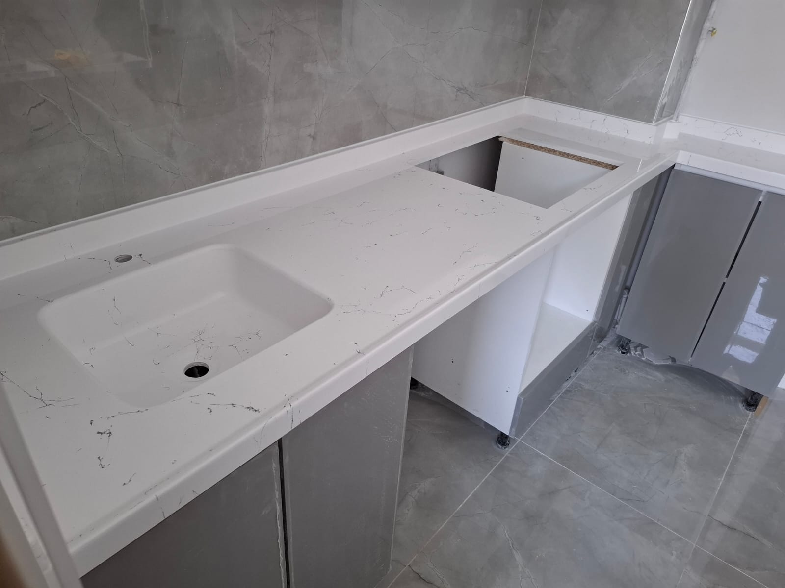 Ankara mutfak tezgah köşe beyaz detay